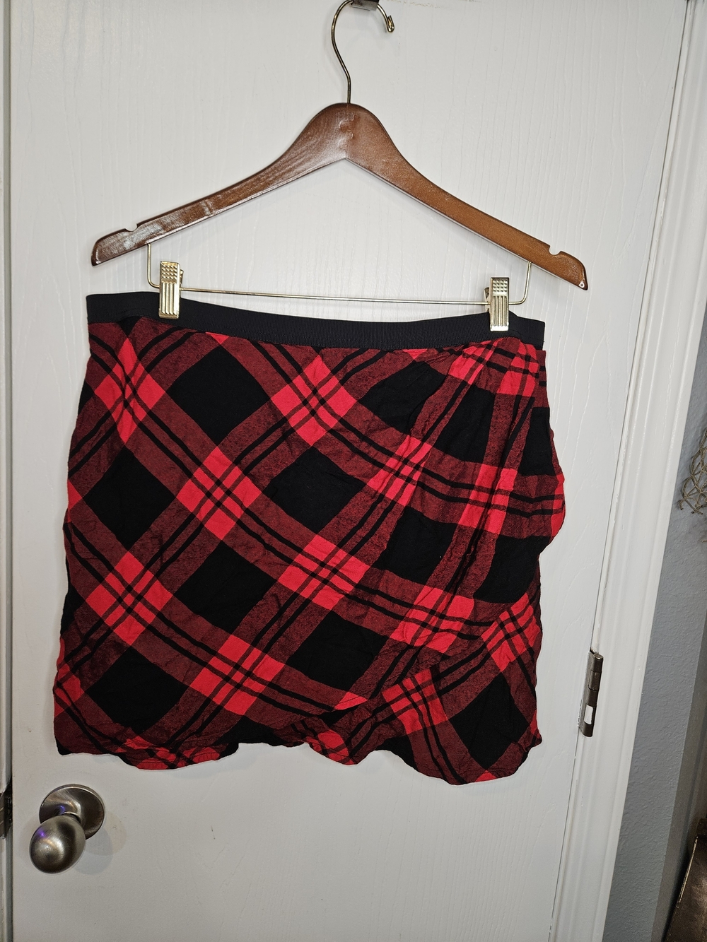 GAP Red and Black Plaid Mini Skirt